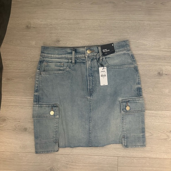 Express jean Mini Skirt - Picture 1 of 5